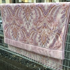 中古　引渡済　東京西川　毛布　アクリルの画像