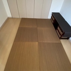 置き畳　82㎝×82㎝　暑さ2.5㎝　6枚