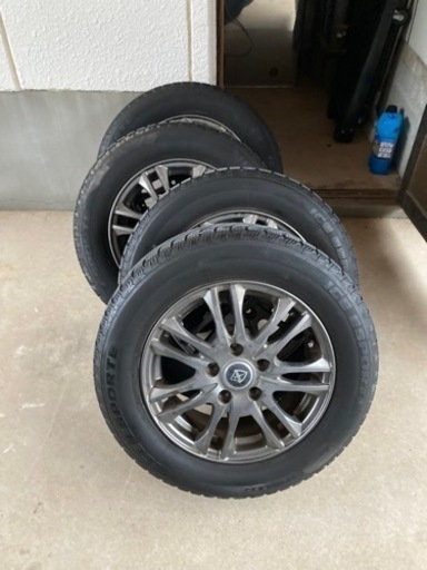 195/65/15スタッドレス　ステップワゴンRK1