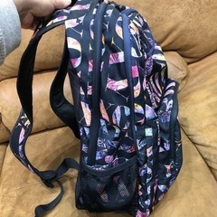 ロキシーROXY 総柄リュックの画像