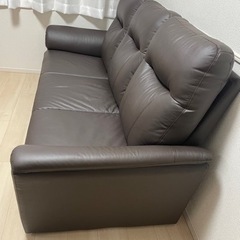 ニトリ　3人用本革ソファ　ナルタKD DBRの画像