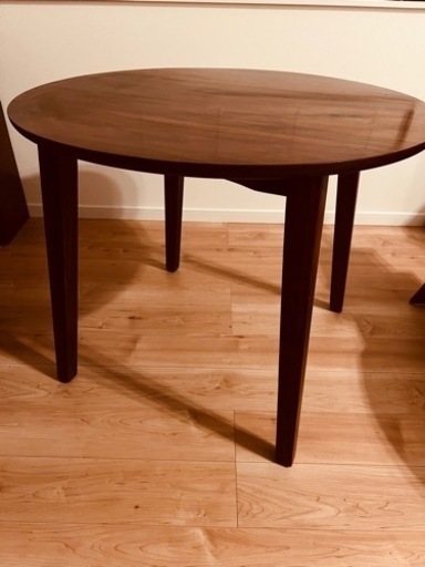 大塚家具　ウォールナット　ダイニングテーブル　天然木　丸　円90cm高さ72cm