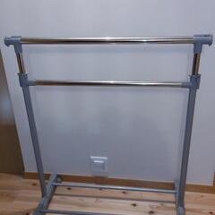 ハンガーラック《縦横に伸縮できる2段タイプ》の画像