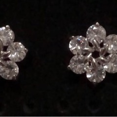 【新品】花柄ピアス