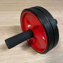 腹筋ローラー　筋トレ　トレーニング