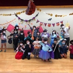 Costume party! 10月、英語で楽しみましょう！