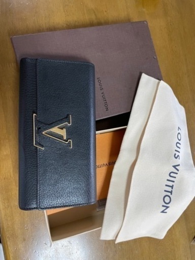 LOUIS VUITTON カプシーヌ