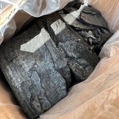 バーベキュー　炭の画像