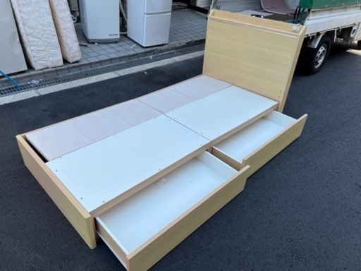 ?引き出し付き㊗️シングルベッドとマットレス?配送可能