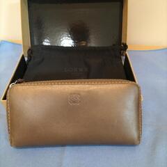 LOEWE長財布