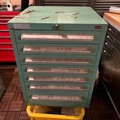 工具箱　ネジ入れ　OS 