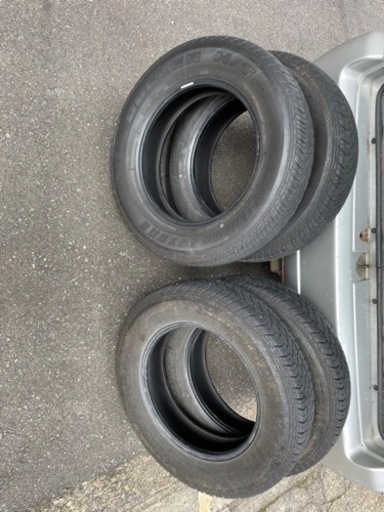 ジムニー　純正タイヤ売ります。