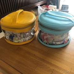 ディズニー美女と野獣、リトルマーメイドポーチの画像