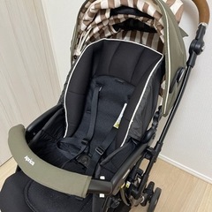 【美品】Aprica（アップリカ）ラクーナビッテクッション　ブラック ベビーカー Aprica アップリカ ラクーナbite Cushion 2023ベビーカー ラクーナ