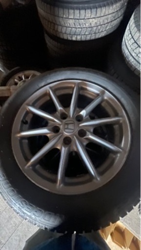 値下げしました。ブリザックVRX2 スタッドレス 215-60-17 オデッセイ純正ホイール