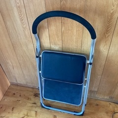 ニトリ　ステップチェア2段の画像