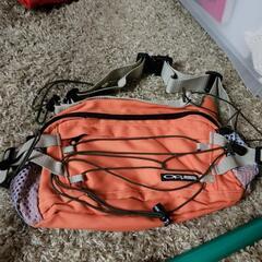 　【取引中】アウトドア登山　ﾊﾞｯｸ　ウエストポーチ【状態良好今...