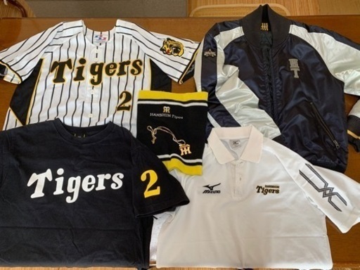 【交換可能】阪神タイガース (ポロシャツ5枚、Tシャツ3枚、レプリカ1枚、スカジャン2着、ネックウォーマー1、ネックレス2)