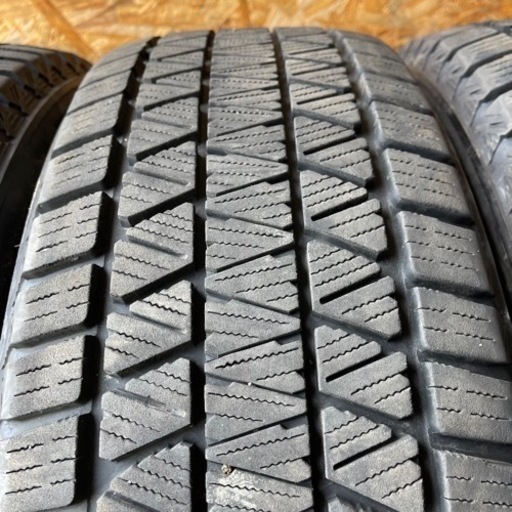 バリ山　BRIDGESTONE ブリヂストン　ブリジストン　DM-V3 225/60R18 スタッドレス タイヤ　2019年2本　20