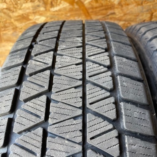 バリ山　BRIDGESTONE ブリヂストン　ブリジストン　DM-V3 225/60R18 スタッドレス タイヤ　2019年製1本　2
