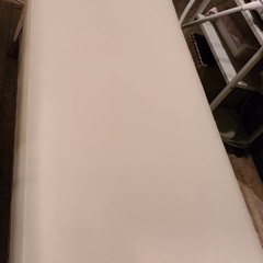 エステ・整体　サロン用穴あきベッド