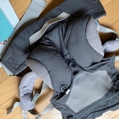 お値下げしました。エルゴ ベビー　抱っこ紐　ウエストベルト付きの画像