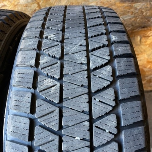 バリ山　BRIDGESTONE ブリヂストン　ブリジストン　DM-V3 225/60R18 スタッドレス タイヤ　2019年製　2本セット 18インチ