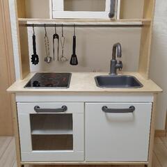 【決まりました】IKEA イケア おままごと キッチン 付属品ありの画像