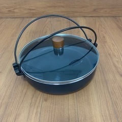 値下げしました。未使用　すき焼き鍋　ガス,IH対応の画像