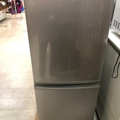 取りに来れる方限定！SHARPの２ドア冷蔵庫です！