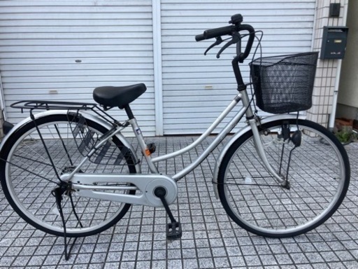 【26インチ自転車】変速なし　シルバー　ファミリーサイクル　若林自転車　唐崎店　SALE中❗️