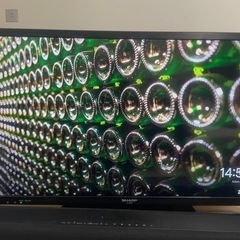 Sharp AQUOS 32” テレビ　2015年