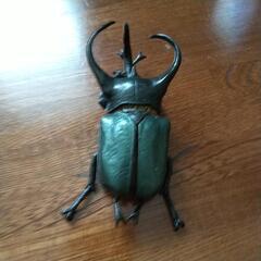 カブト虫3個の画像