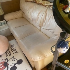 3人掛け　ソファー　中古品のため傷あり　
