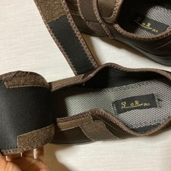 マジックテープの靴(未使用)の画像