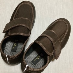 マジックテープの靴(未使用)の画像