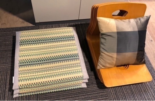 ⭐︎中古品　座椅子セット(クッション・イグサ座布団付き)  生活用品⭐︎