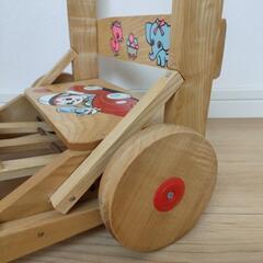 カタカタ　歩行器　歩く練習　赤ちゃんの画像