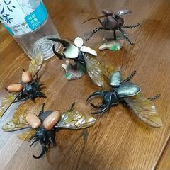 空飛ぶカブト虫の画像