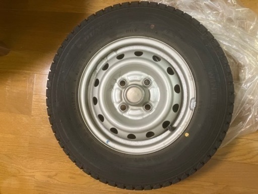 軽バン用スタッドレスタイヤ　DUNLOP WINTER MAXX