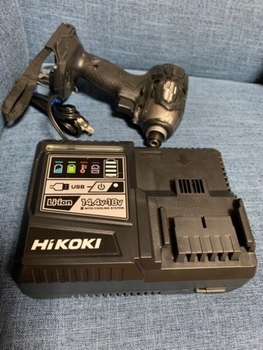 インパクトドライバ　バッテリー　充電器　ケース
