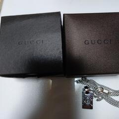 グッチリバーシブルネックレスの画像