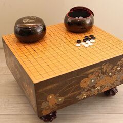 漆芸碁盤　柳山　山水画デザイン 碁石入れ付 漆芸碁盤柳山山水画デザイン 碁石入れ付
