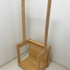 小学校中学年ぐらいまで用洋服掛け