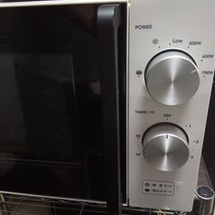 電子レンジ 700W ターンテーブルタイプ 2017製の画像