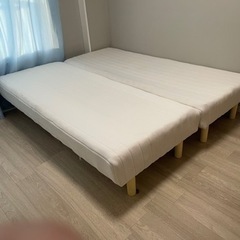 シングル足付きベッド2個　クイーンサイズとして利用してました　お値引き相談可能です。の画像