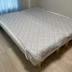 シングル足付きベッド2個　クイーンサイズとして利用してました　お値引き相談可能です。の画像