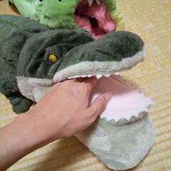 ワニ ぬいぐるみの画像