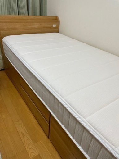ニトリ　シングルベッド　フレーム+マットレス