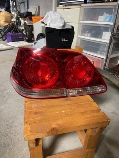 18クラウン　アスリート　テール